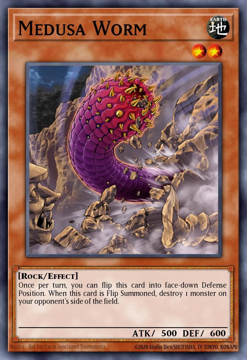 Medusa Worm — Structure Deck: Invincible Fortress Yu-Gi-Oh! card by KAZUKI TAKAHASHI