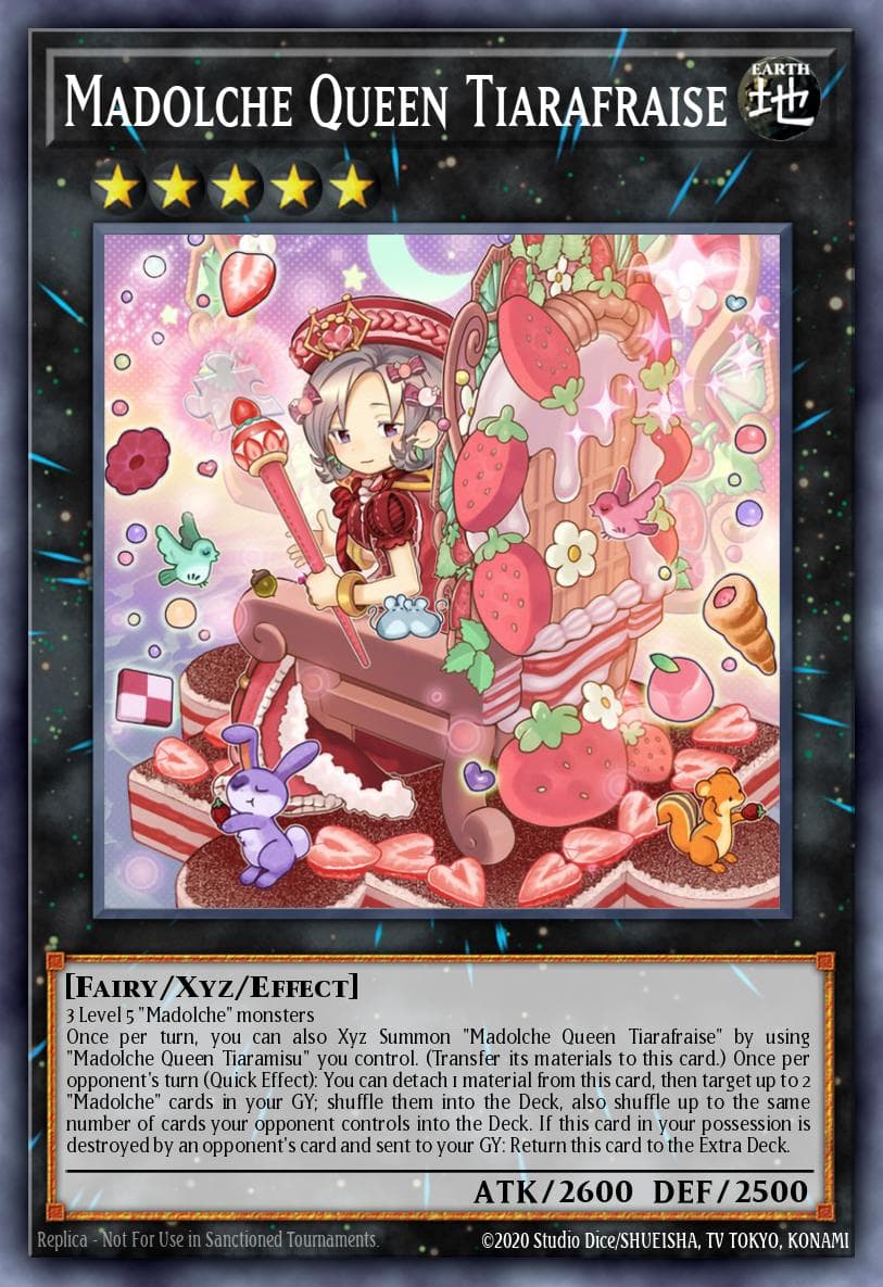 Madolche Queen Tiarafraise — 2025 Mega-Pack Tin