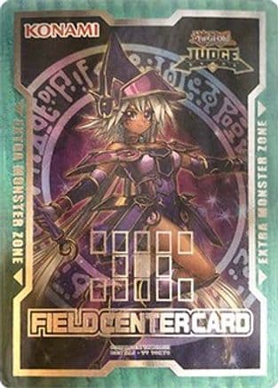 Official Judge Field Center Token: Apprentice Illusion Magician — Judge Promotional Cards